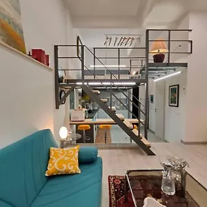 https://la-casa-dei-cristalli.hotelitalianriviera.com