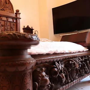 https://bb-goldmund.hotels-amalfi.com